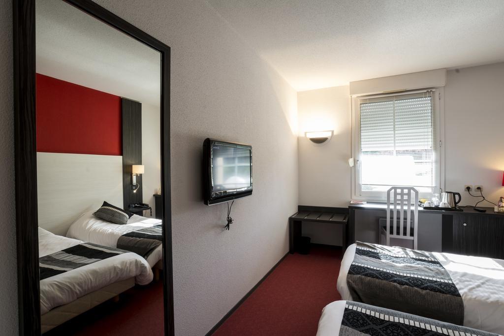 The Originals Boutique, Hotel Le Pillebois, Bourg-En-Bresse Nord Malafretaz Room photo